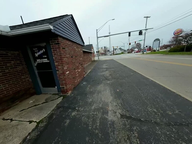 Primary Photo Of 4305 Portage St NW, Canton Restaurant For Sale