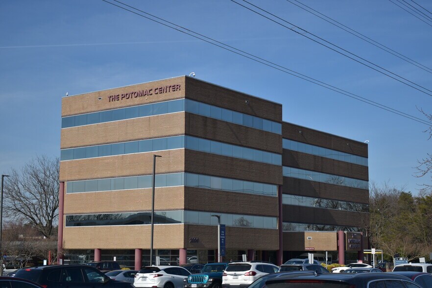 More Photos Of 2296 Opitz Blvd, Woodbridge Medical For Sale