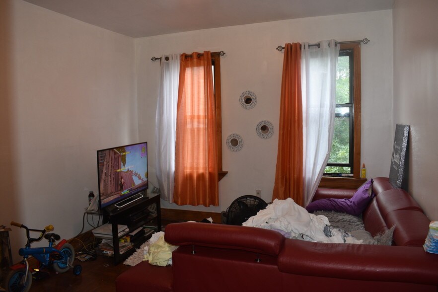 More Photos Of 734 E 227th St, Bronx Apartments For Sale