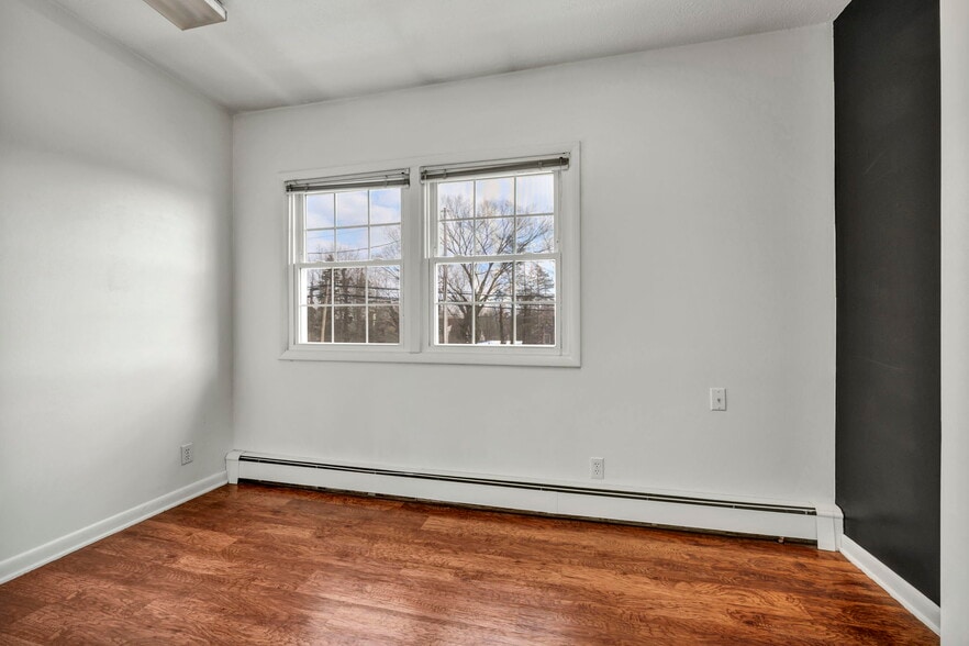 More Photos Of 10570-10574 Ravenna Rd, Twinsburg Office For Lease