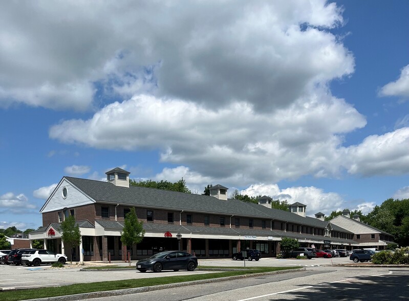 Primary Photo Of 200 Great Rd, Bedford Storefront Retail Office For Lease