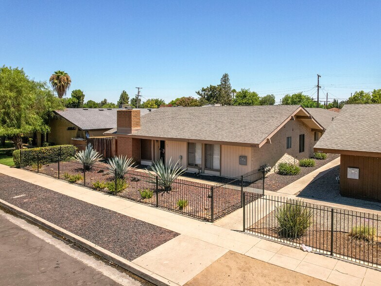 Primary Photo Of 3232 N Anna St, Fresno Specialty For Sale