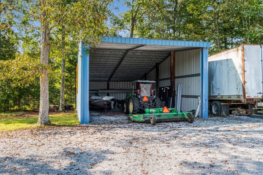 More Photos Of 456 Lakewood Park Rd, Beechgrove General Retail For Sale