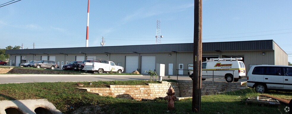More Photos Of 1914 W Howard Ln, Austin Light Manufacturing For Lease
