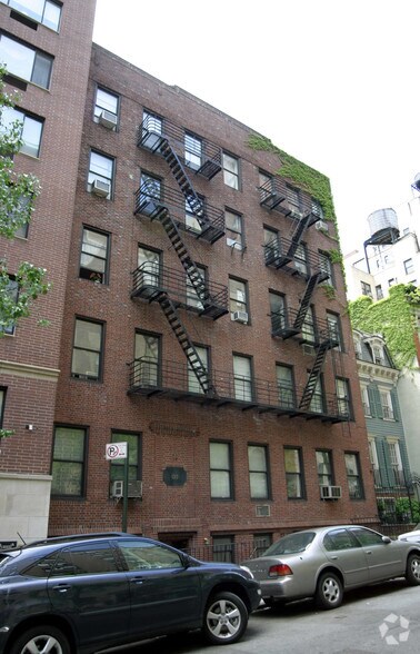Primary Photo Of 147 E 90th St, New York Apartments For Lease