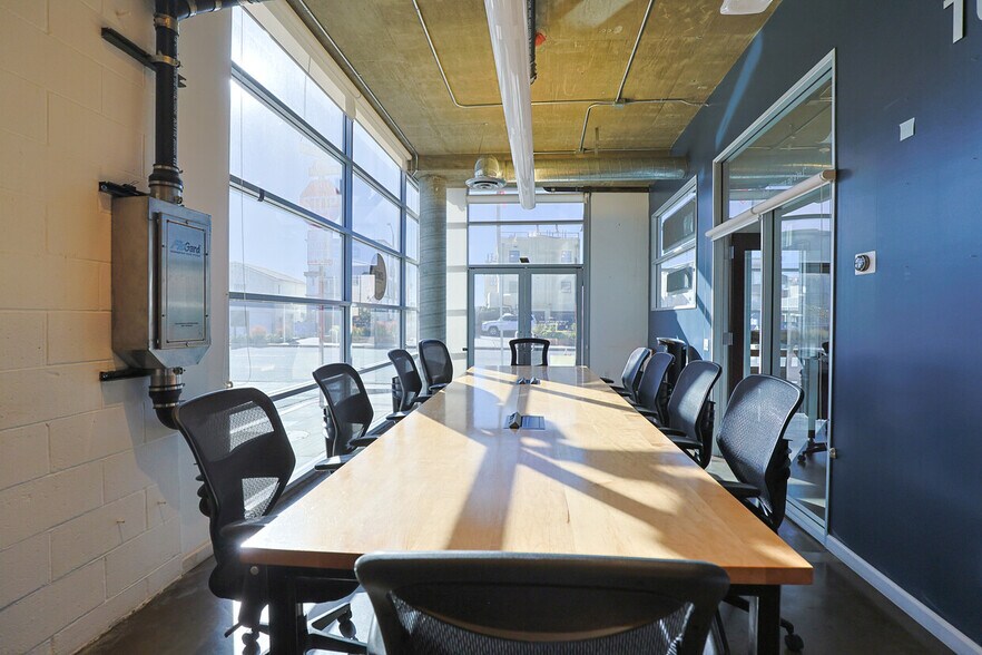 More Photos Of 30, 34, 44 Hermosa Ave, Hermosa Beach Office Residential For Lease