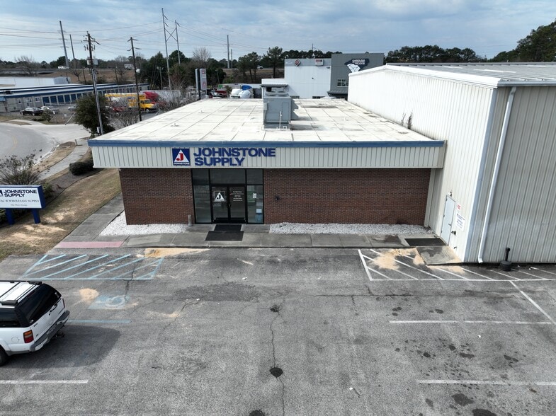 More Photos Of 2572 Oscar Johnson Dr, North Charleston Office Residential For Sale