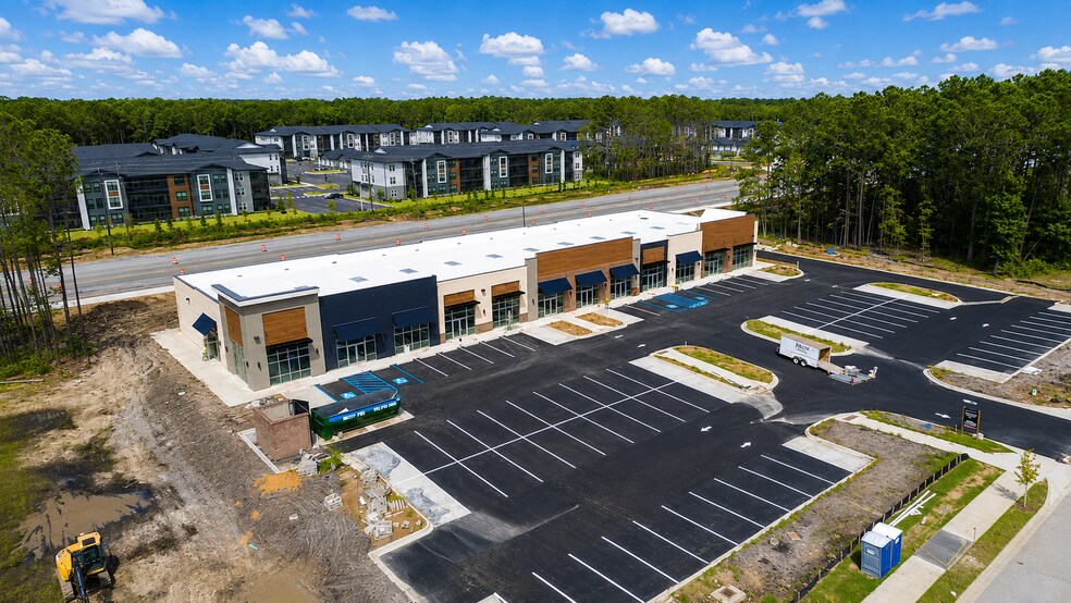 More Photos Of 70 William Blakely xing, Pooler Storefront Retail Office For Lease