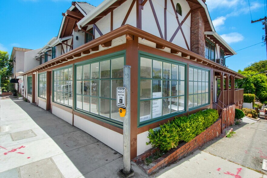 More Photos Of 2007 S Coast Hwy, Laguna Beach Storefront Retail Residential For Lease