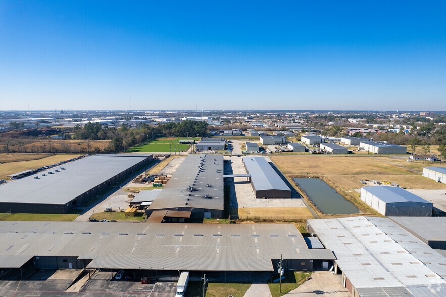 More Photos Of 12306 Shiloh Church Rd, Houston Warehouse For Lease