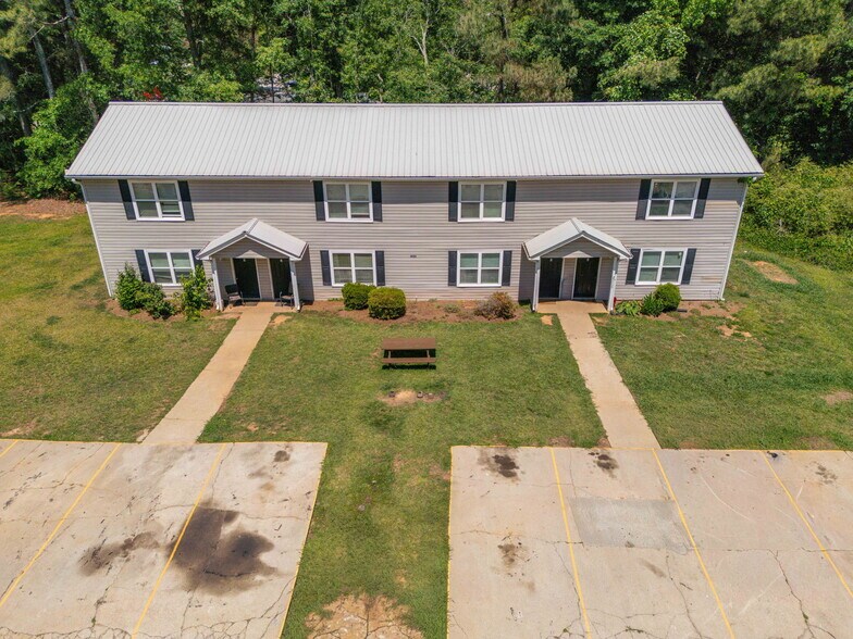 More Photos Of 4121 Oakwood Vlg, Oakwood Apartments For Sale