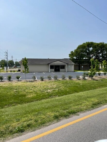 More Photos Of 3100 W 2nd St, Owensboro Healthcare For Lease