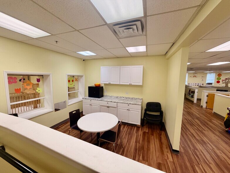 More Photos Of 309 Vine St, Camden General Retail For Sale