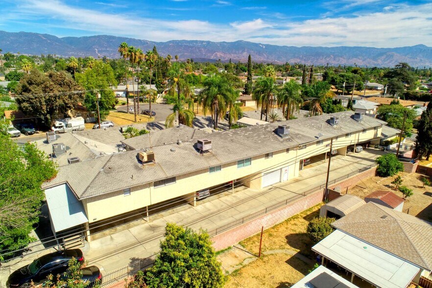 More Photos Of 145 W Grove St, Rialto Apartments For Sale