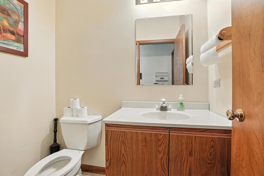 More Photos Of 32-34 W Burlington Ave, Westmont Office For Sale