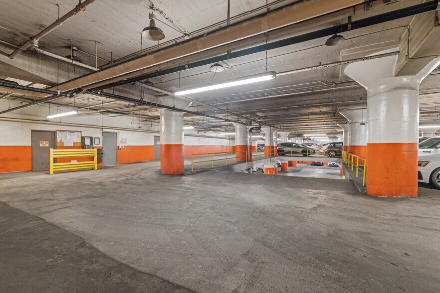 More Photos Of 1015-1023 Locust St, Saint Louis Office For Sale