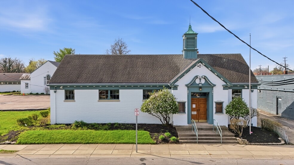 Primary Photo Of 1703 Dale Rd, Cincinnati Public Library For Sale