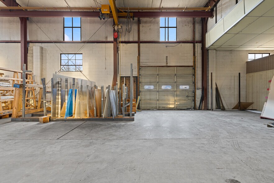 More Photos Of 2100 E Front St, Tyler Flex For Lease