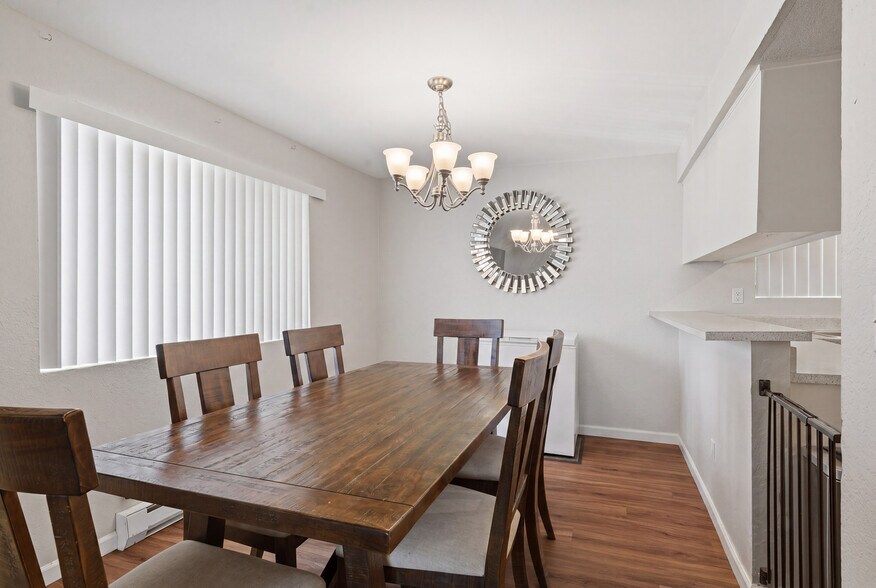 More Photos Of 14506 NE 6th Pl, Bellevue Apartments For Sale