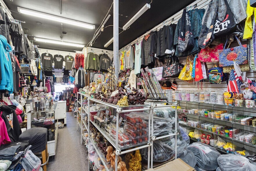 More Photos Of 757 Beach St, San Francisco Storefront Retail Office For Sale