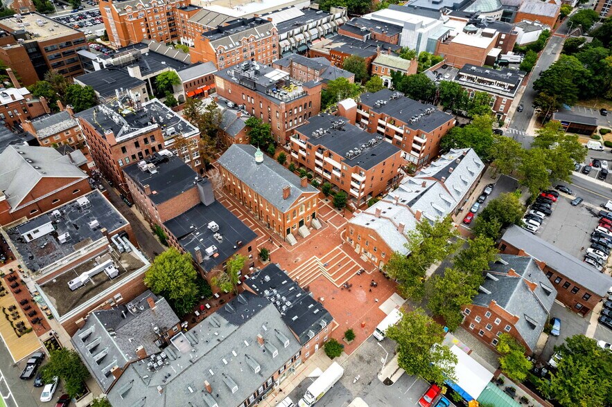 More Photos Of 5-15 Derby Sq, Salem Office For Lease