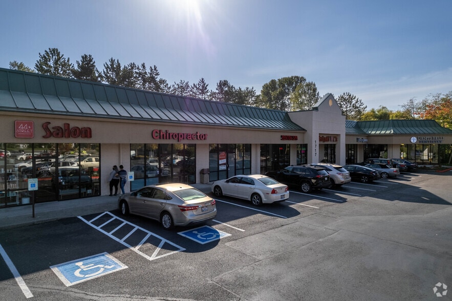 More Photos Of 1717 NE 44th St, Renton Storefront For Lease