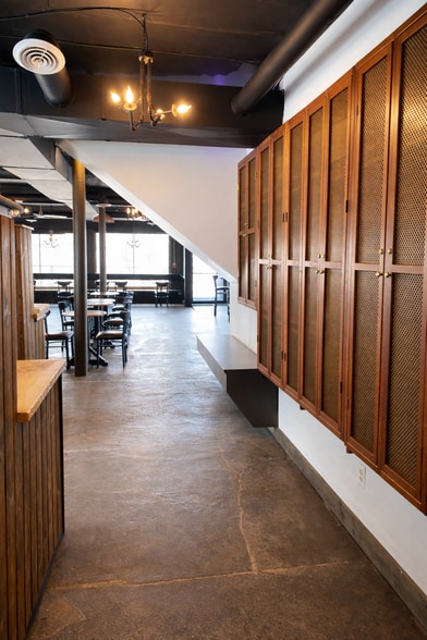 More Photos Of 3648 S Park Ave, Buffalo Restaurant For Lease