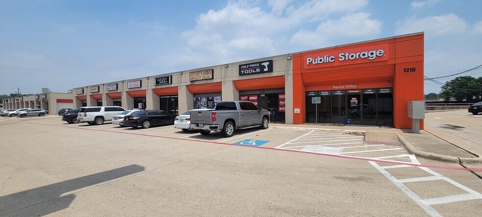 Primary Photo Of 1210 N Belt Line Rd, Irving General Retail For Lease