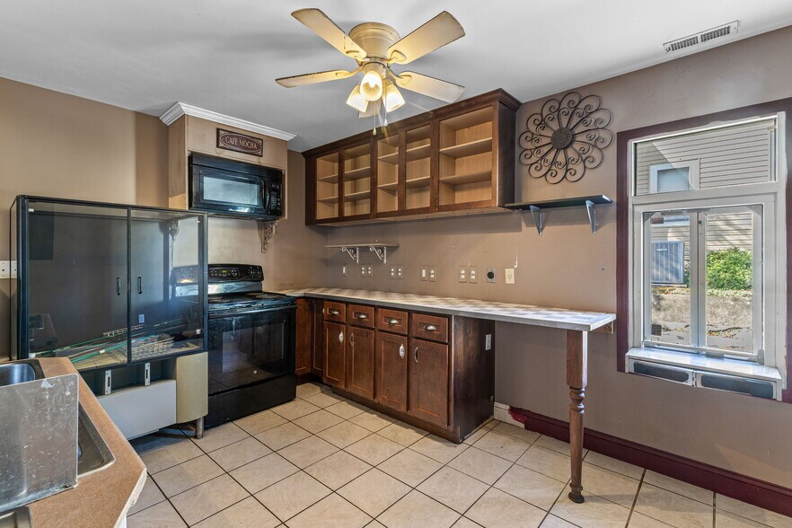 More Photos Of 47 N Allen St, Bonne Terre General Retail For Sale