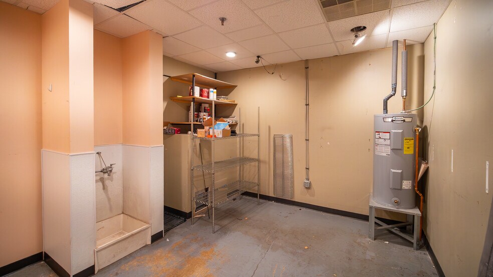More Photos Of 18 3rd St SW, Rochester Office For Lease