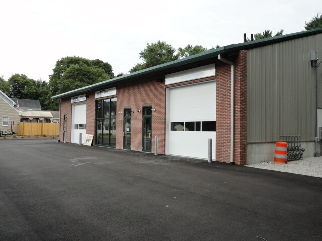 More Photos Of 1080 Bedford St, Abington Freestanding For Lease