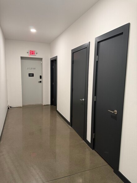 More Photos Of 6825 N Harvey Ave, Oklahoma City Industrial For Sale