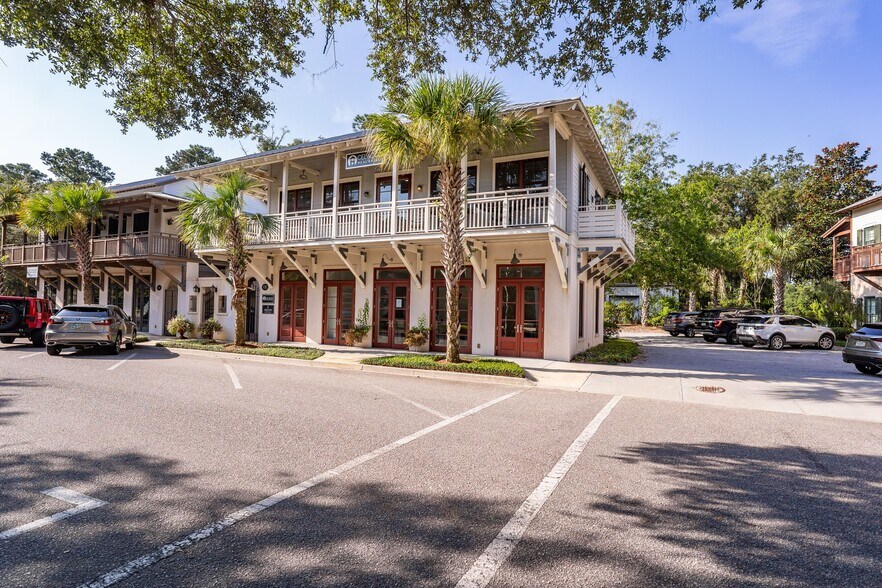 More Photos Of 12 Celadon Dr, Beaufort Storefront Retail Office For Sale