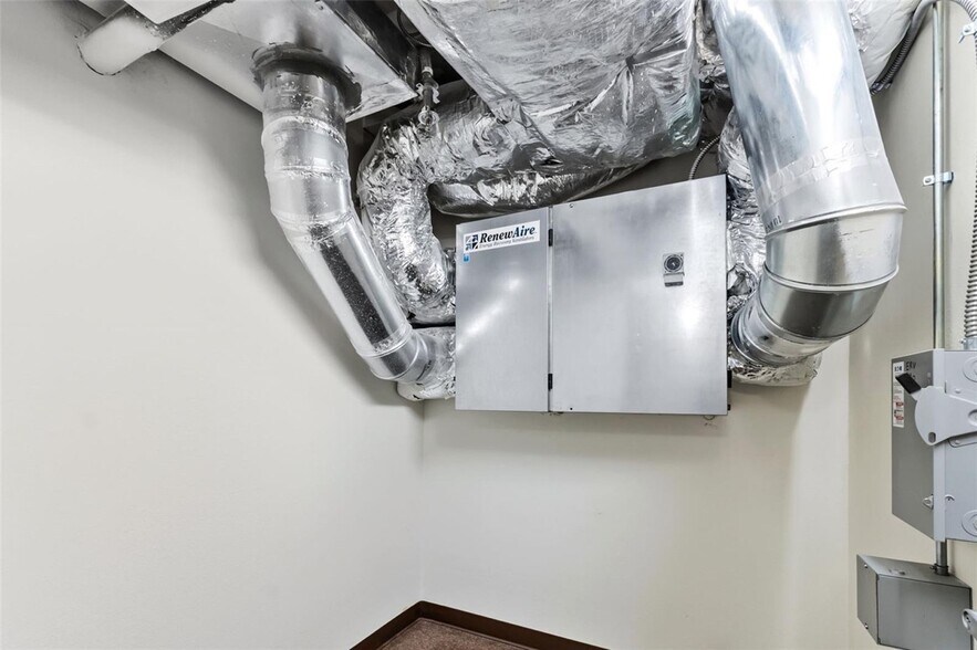 More Photos Of , Dillon Office For Sale