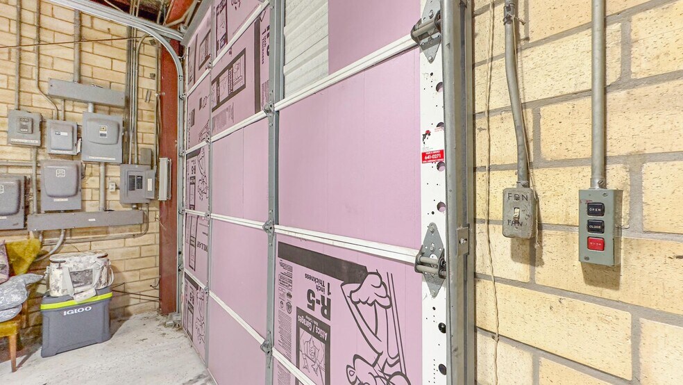 More Photos Of 115 Engel St, Houston Flex For Lease