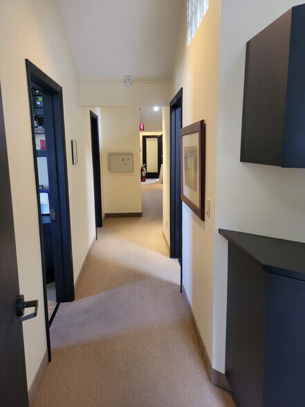 More Photos Of 919 12th Pl, Prescott Medical For Sale