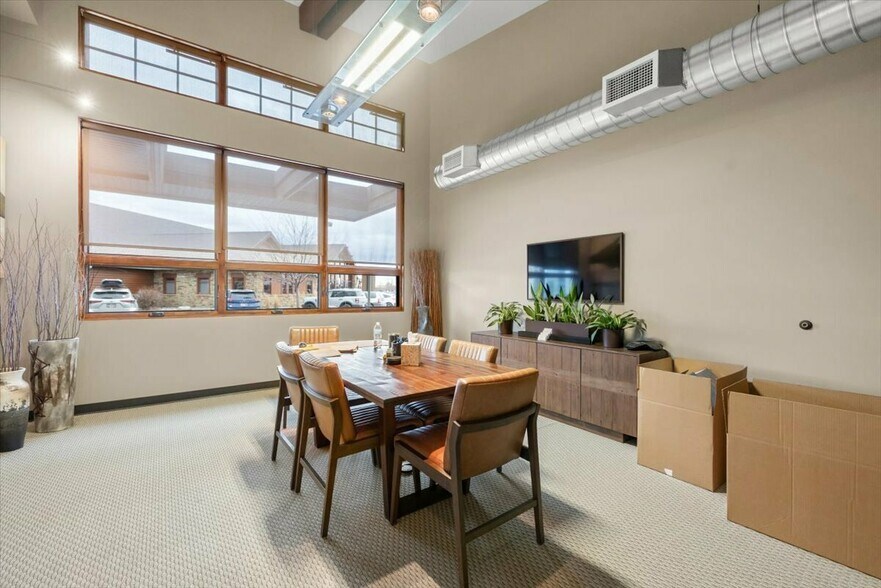 More Photos Of 1631 Zimmerman Trl, Billings Office For Sale