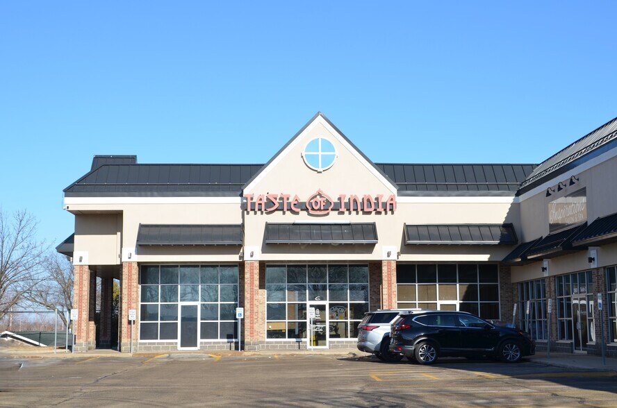 More Photos Of 1060 NE Old Marion Rd, Cedar Rapids Freestanding For Sale
