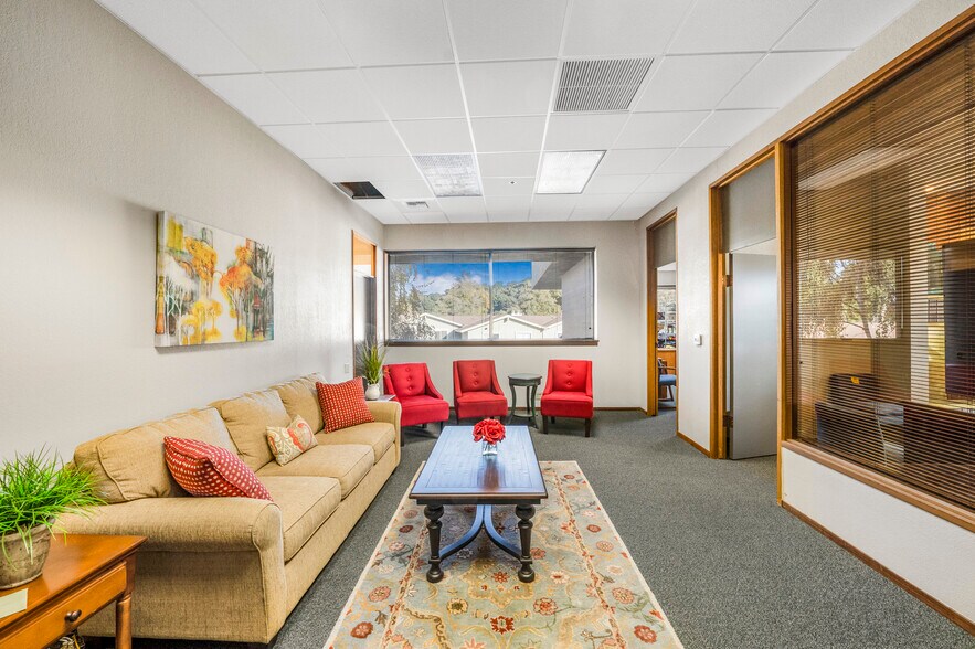 More Photos Of 2029 Village Ln, Solvang Medical For Sale