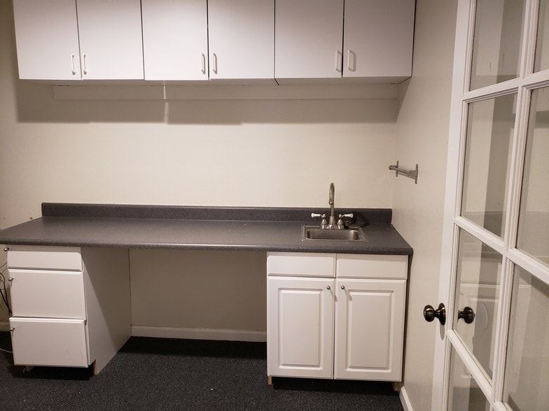 More Photos Of 1090 Adams St, Benicia Loft Creative Space For Lease