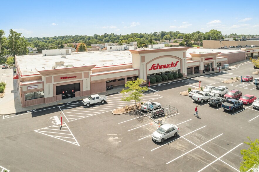 More Photos Of 60 Harvester Sq, Saint Charles Supermarket For Sale