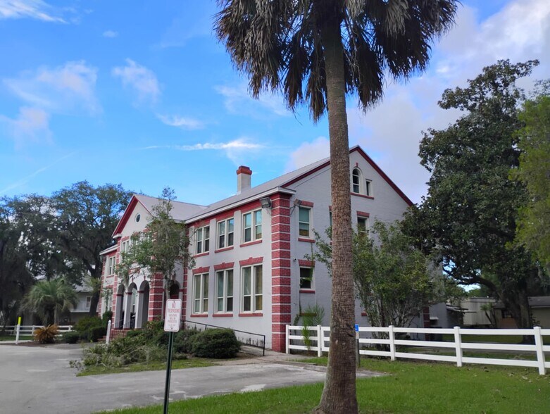 More Photos Of 2981 Parental Home Rd, Jacksonville Rehabilitation Center For Sale