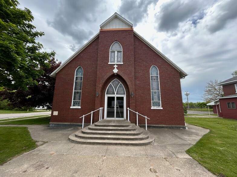 Primary Photo Of 201 W State St, Scottville Specialty For Lease