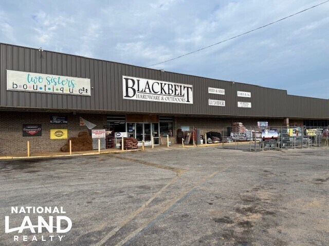 More Photos Of 1243 Washington St, Marion Storefront Retail Office For Sale