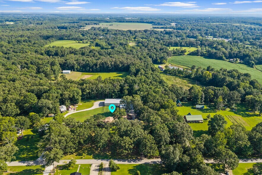 More Photos Of 354 County Road 172, Florence Flex For Sale