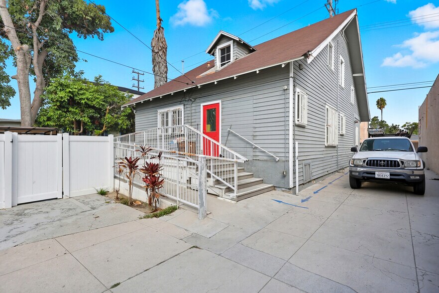 More Photos Of 522 W VERNON Ave, Los Angeles Daycare Center For Sale