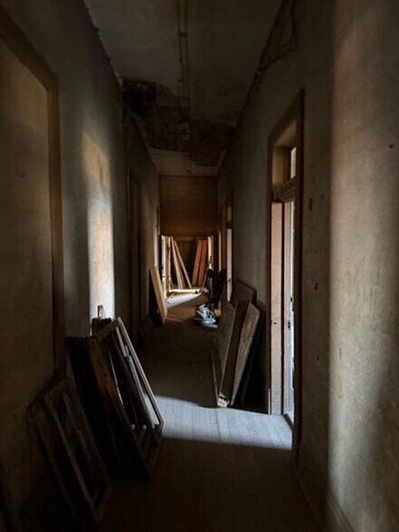 More Photos Of 206 S Main St, Stella Storefront Retail Office For Sale