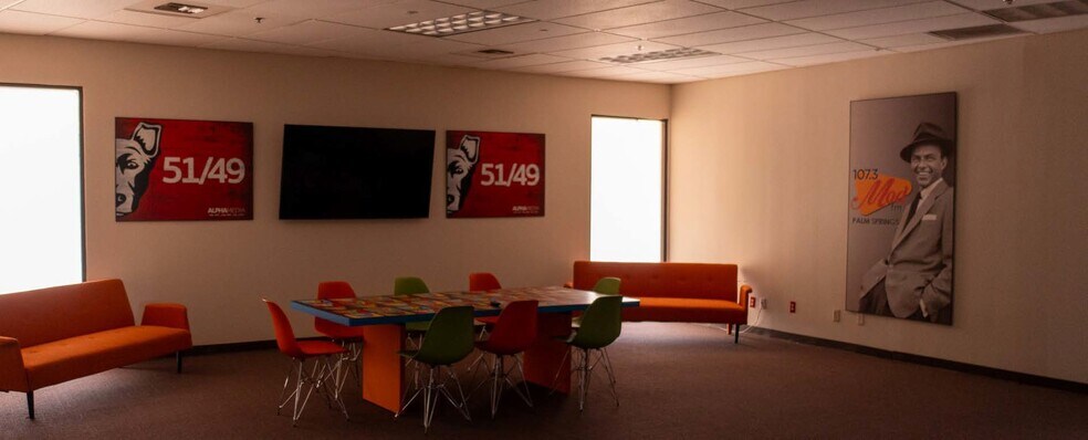 More Photos Of 1321 N Gene Autry Trl, Palm Springs Movie Radio TVStudio For Sale