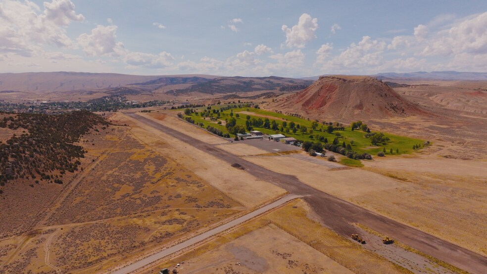 More Photos Of 140 Airport Rd, Thermopolis Land For Lease