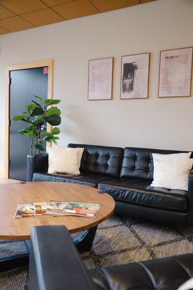 More Photos Of 4301 Canal Ave SW, Grandville Office For Lease